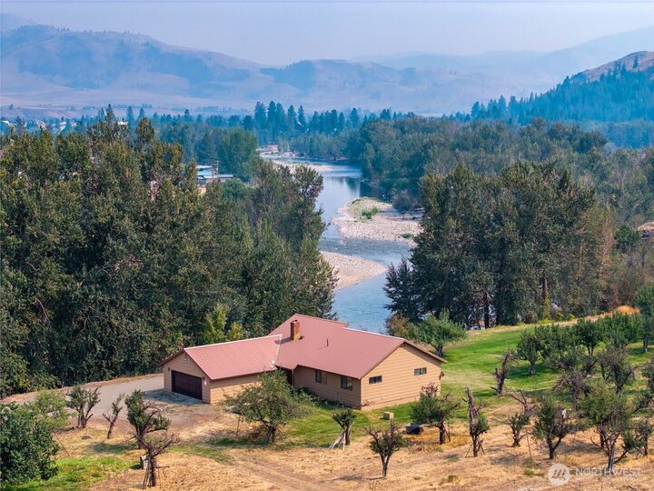 Property Photo:  905  Schulz Lane  WA 98856 