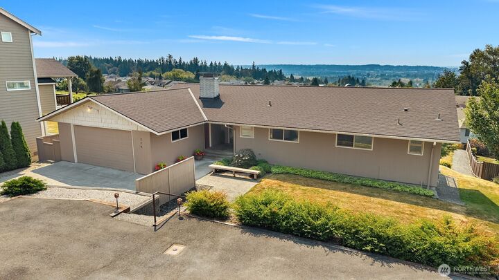 Property Photo: 714 79th Avenue SE WA 98258