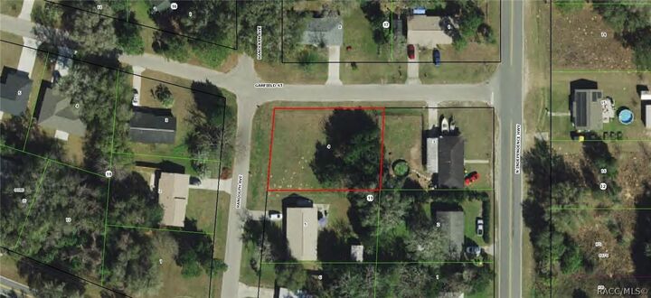 Property Photo:  704 Randolph Avenue  FL 34453 