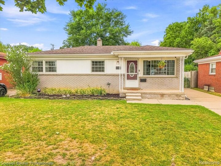 Property Photo:  1750 Regene Street  MI 48186 