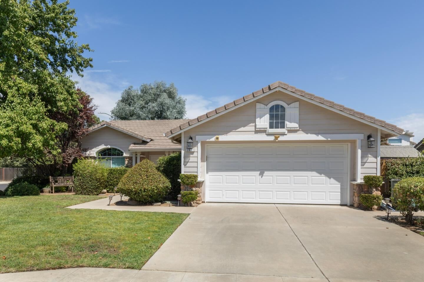 Property Photo: 2671 Dennis Avenue CA 93611
