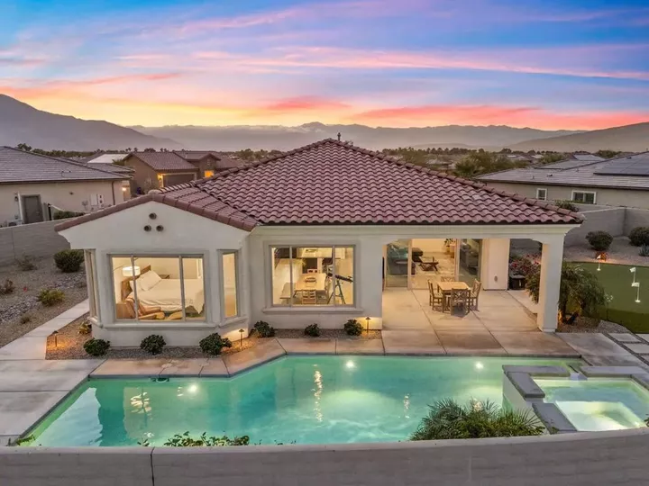Property Photo:  16 Cuvee  CA 92270 
