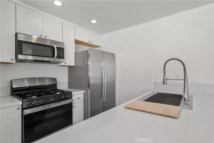 Property Photo:  611 Calle Campana 4  CA 92673 