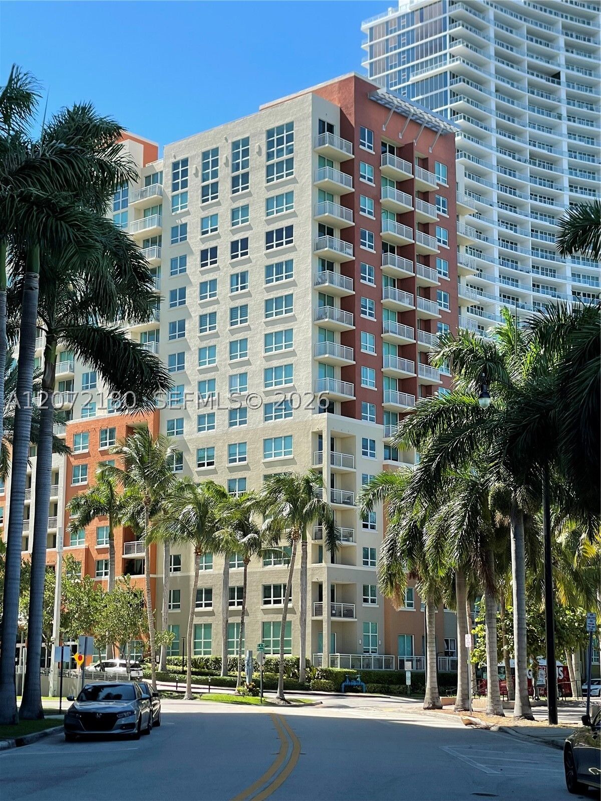 Property Photo:  2000 N Bayshore Dr 205  FL 33137 