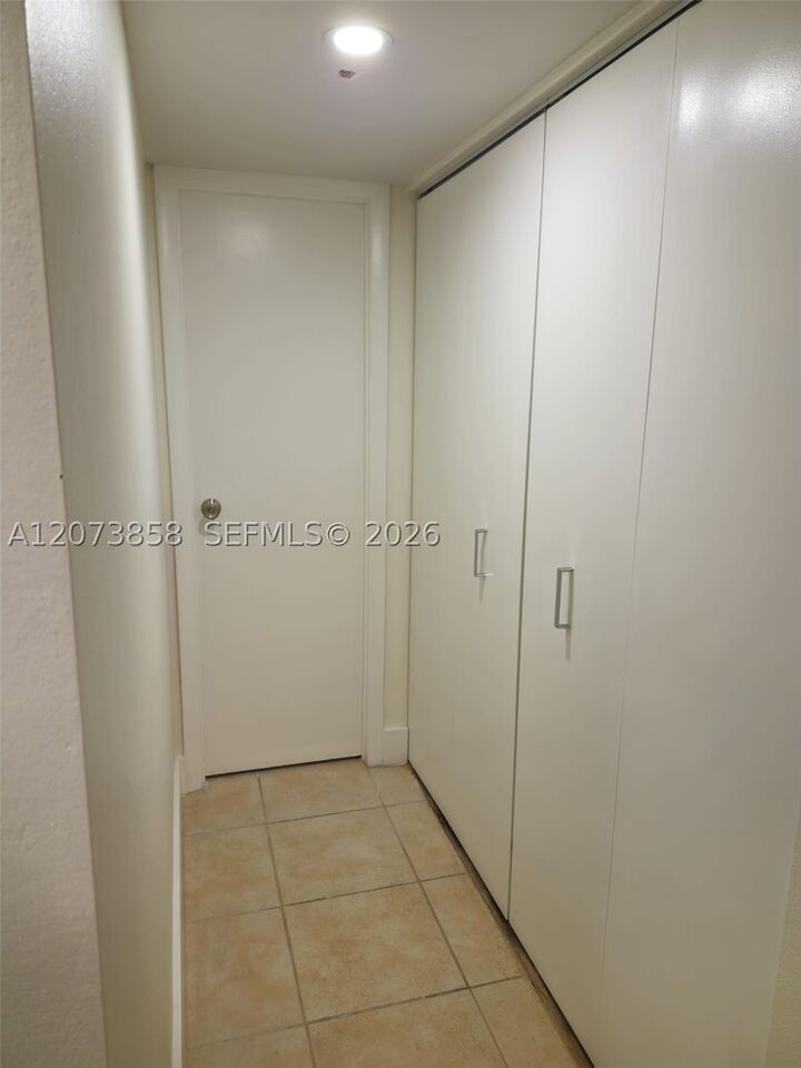 Property Photo:  4800 NW 35th St 607  FL 33319 