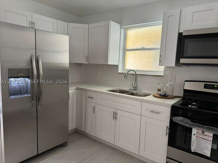 Property Photo: 955 W 74 Street 207 FL 33012
