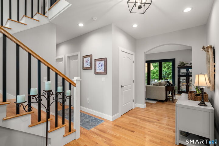 Property Photo:  4 Autumn Ridge  CT 06498 