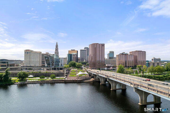Property Photo:  235 East River Drive 904&Amp5  CT 06108 