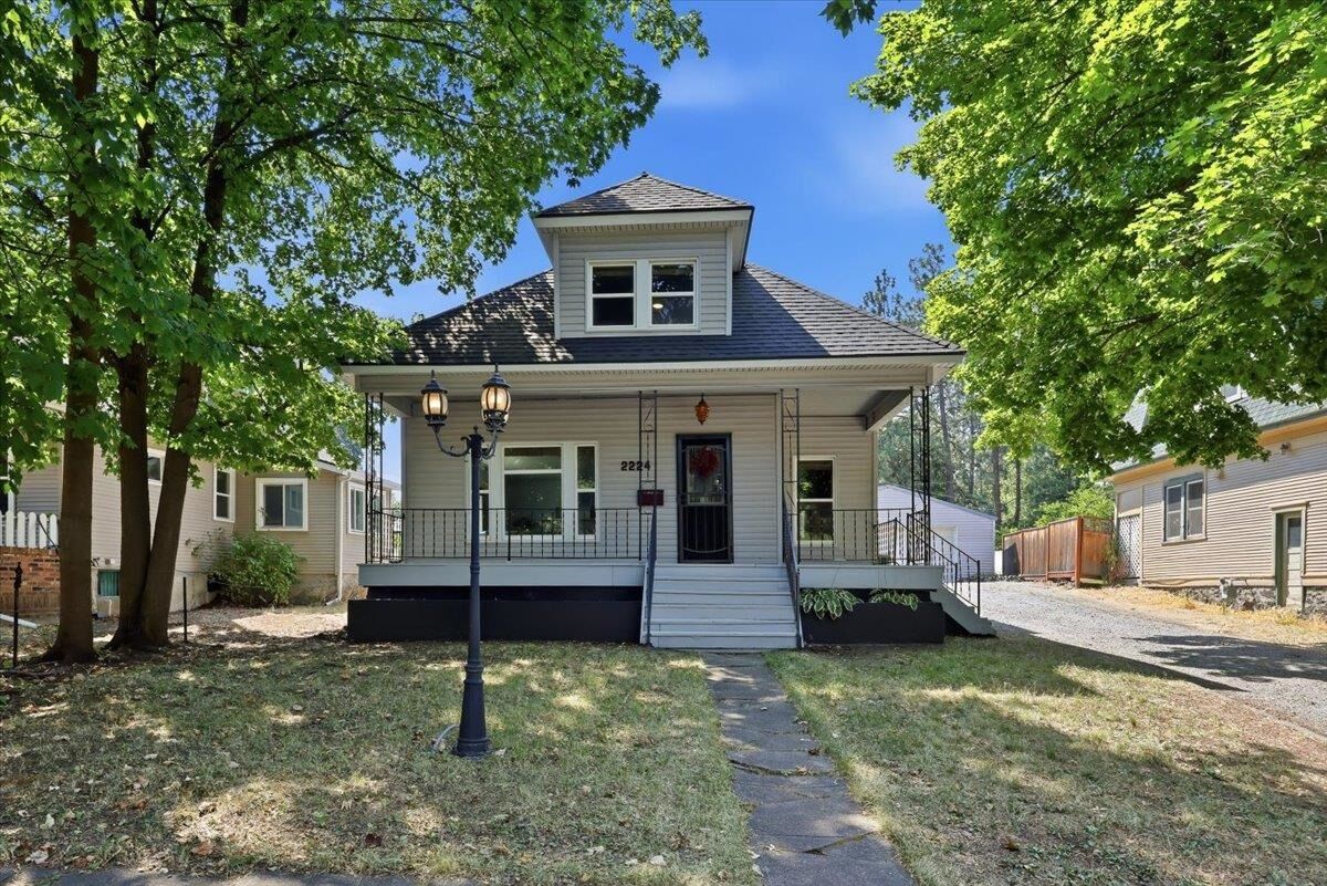 Property Photo:  2224 S Grand Blvd  WA 99203 