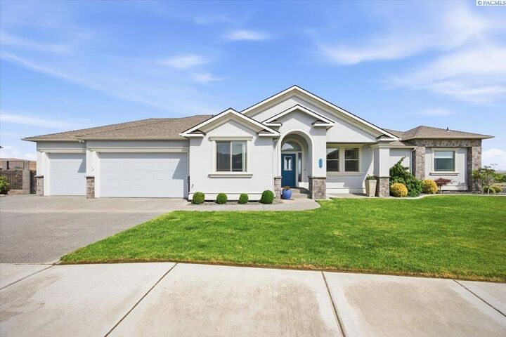 Property Photo: 505 Thebes St. WA 99353