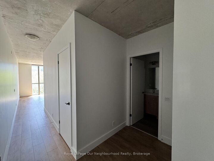 Property Photo: 2 Gladstone Avenue 308 ON M6J 0B2