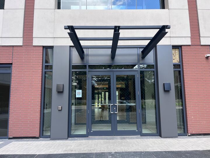 Property Photo:  4010 Eglinton Avenue W 1422  ON M9A 0G5 
