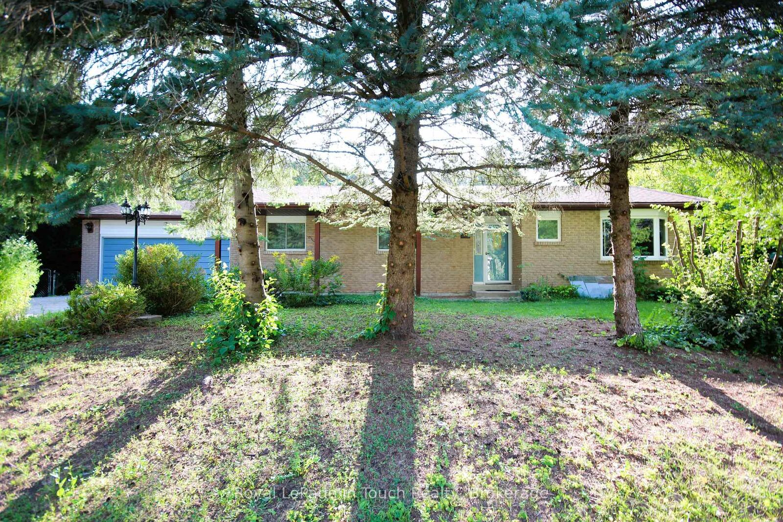 Property Photo:  24 Glacier Trail  ON L0K 1R0 