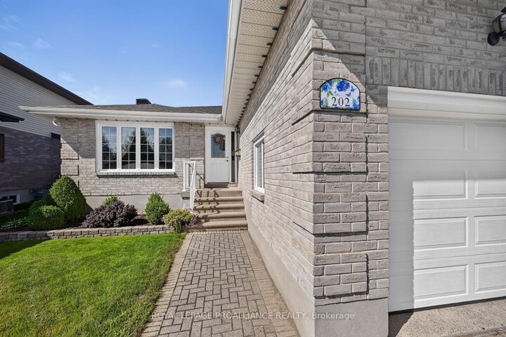 Property Photo: 202 Beley Street ON K6V 6Z8