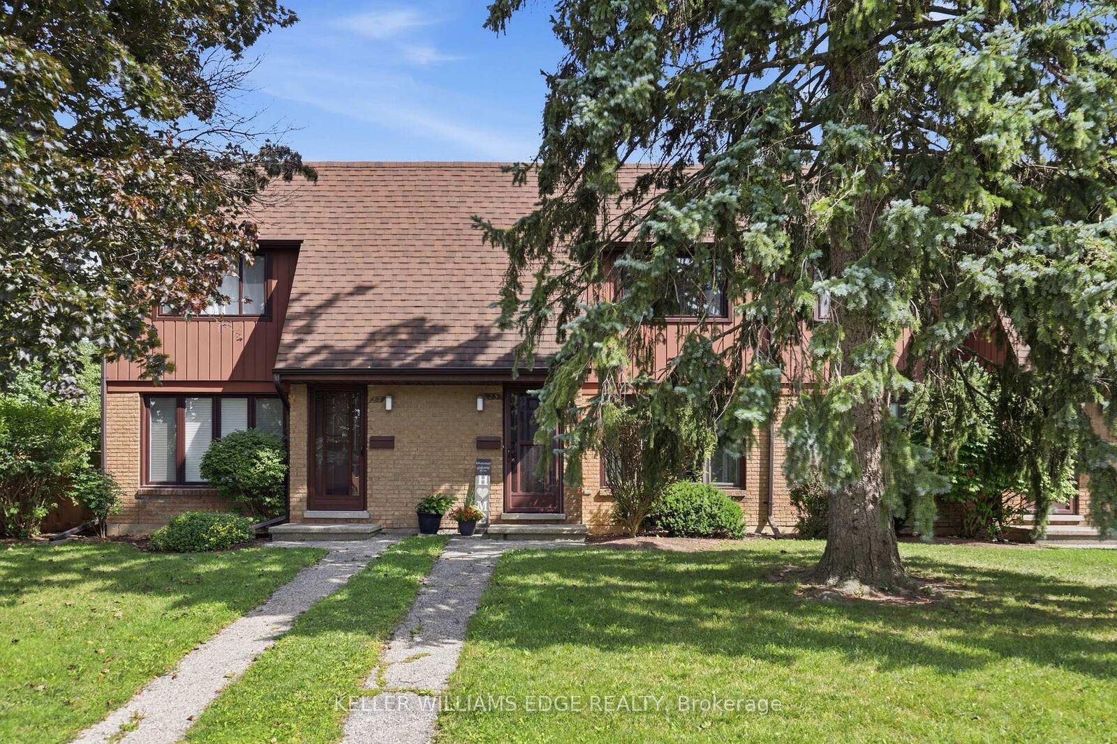 Property Photo: 25 Flint Drive ON N2E 1S8