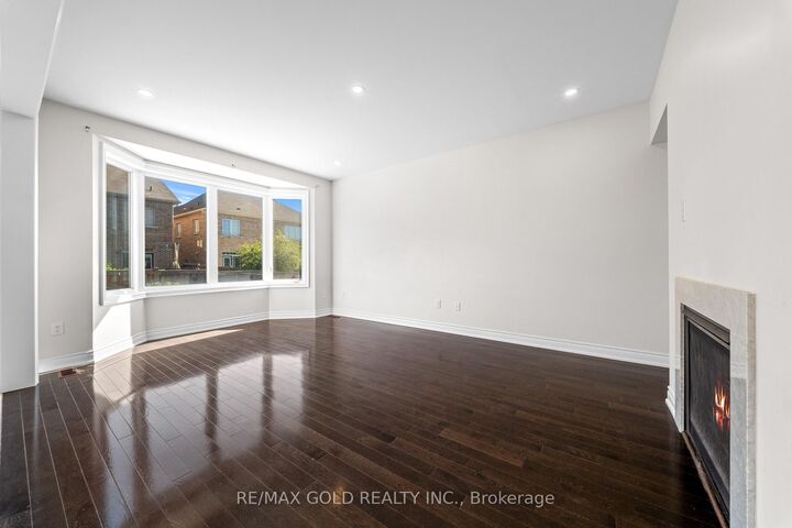Property Photo: 600 Mactier Drive ON L4H 4T9