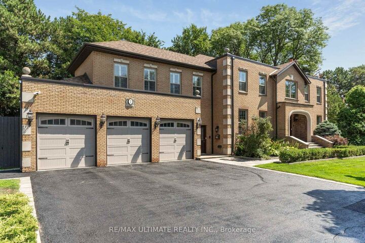 Property Photo: 1 Versailles Court ON M3B 2A8