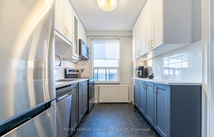 Property Photo: 660 Eglinton Avenue W 612 ON M5N 1C3