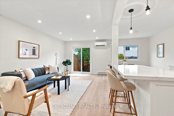 Property Photo: 5057 Pinedale Avenue 94 ON L7L 5J6