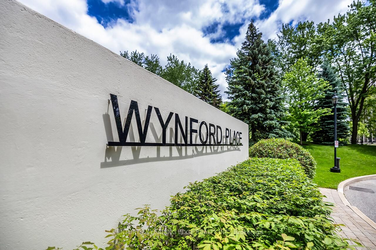 Property Photo:  75 Wynford Heights Crescent 1708  ON M3C 3H9 