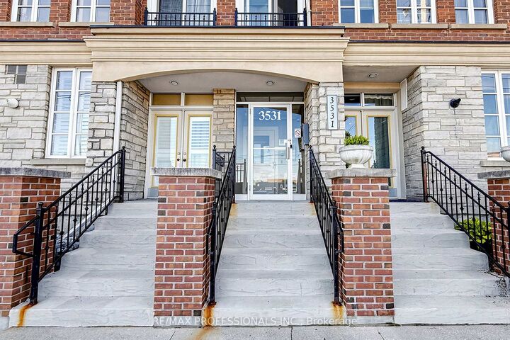 Property Photo: 3531 Lake Shore Boulevard W 206 ON M8W 1P4
