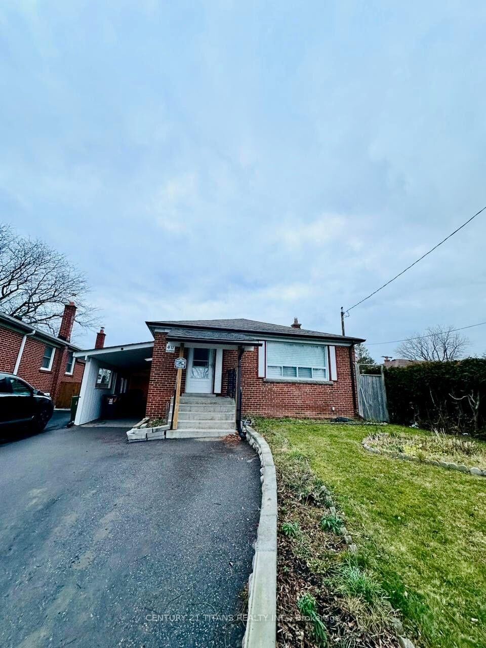 Property Photo:  40 Tedford Drive  ON M1R 1M1 