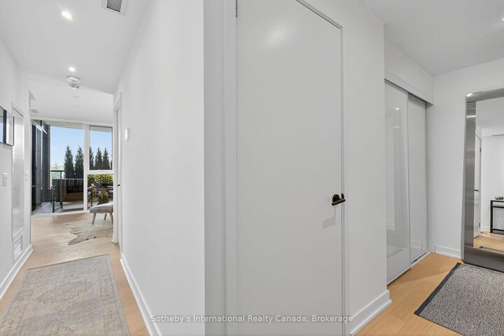 Property Photo:  31 Huron Street 224  ON L9Y 2M5 