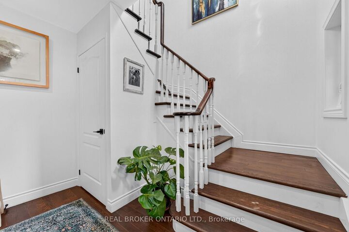 Property Photo: 35 Belmont Boulevard ON L7G 6B9