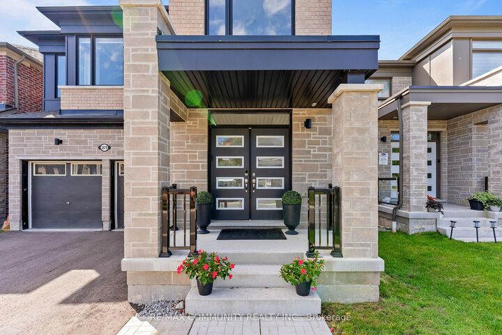 Property Photo: 2879 Foxden Square ON L1X 0N9