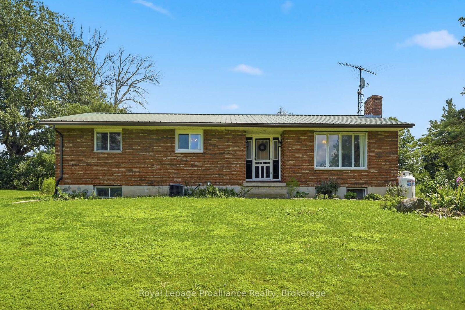 Property Photo: 393 Kings Mill Road ON K0K 3E0