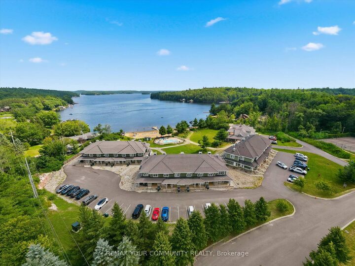 Property Photo:  1869 Muskoka Road 118 N/A W Bhv-B-105  ON P1L 1W8 
