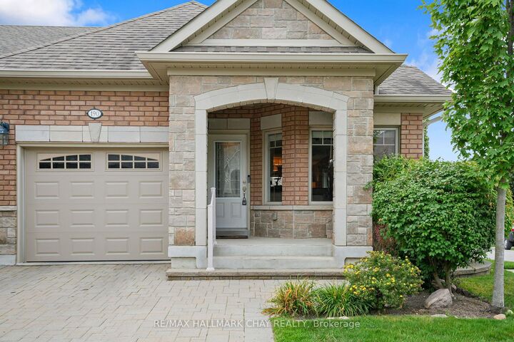 Property Photo: 190 Ridge Way ON L9R 0H3