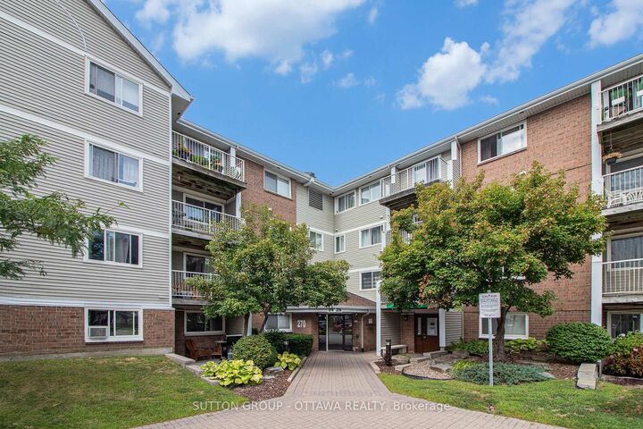 Property Photo: 270 Brittany Drive 314 ON K1K 4M3