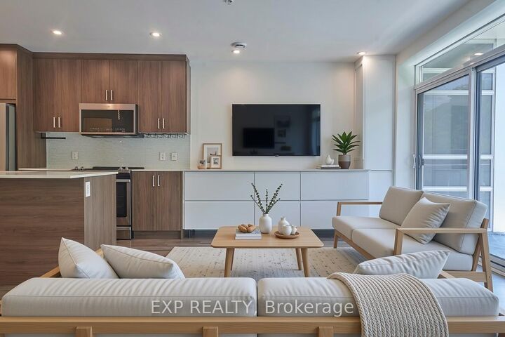 Property Photo:  479 Charlton Avenue E 601  ON L8N 0B4 