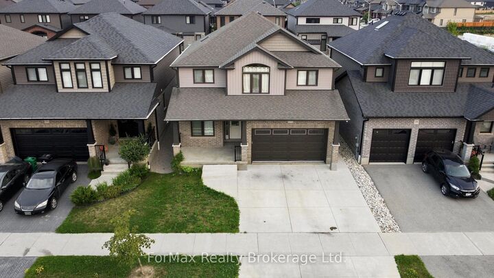 Property Photo: 55 Loxleigh Lane ON N0B 1M0