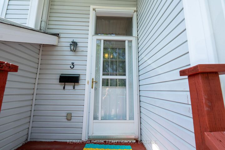 Property Photo:  3 Seth Private  ON K1K 4R6 
