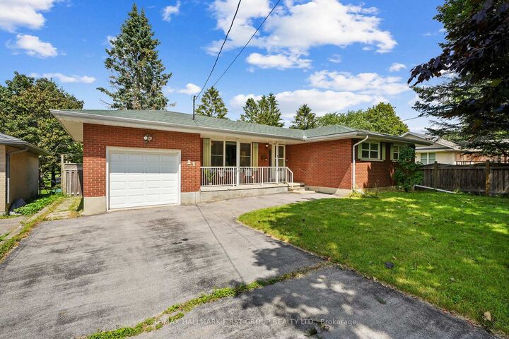 Property Photo:  21 Gardiner Crescent  ON K9A 1W7 