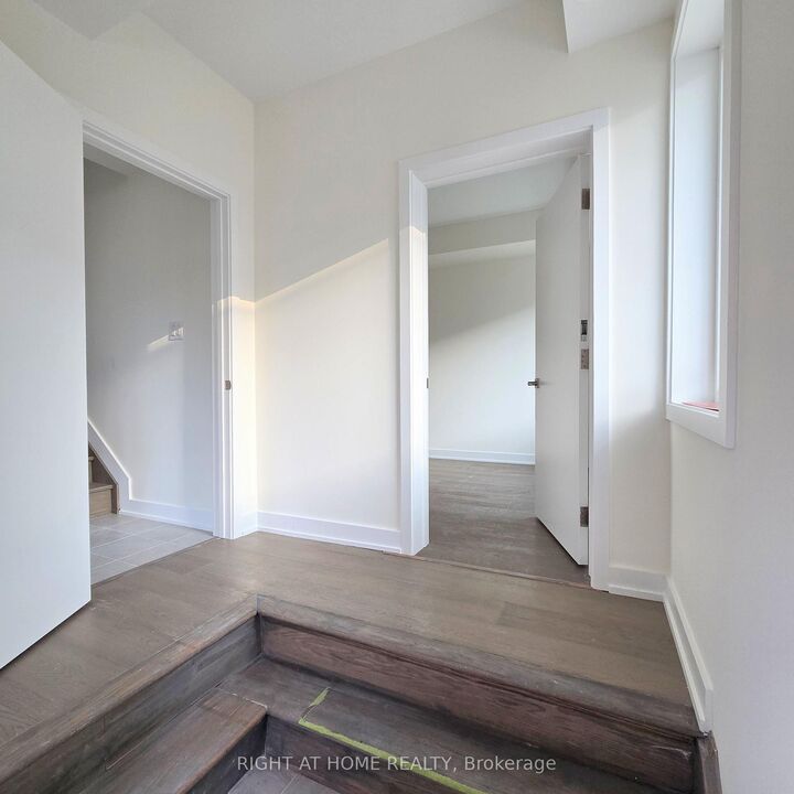 Property Photo:  137 Frederick Tisdale Drive #Lower/Main Unit  ON M3K 2B8 