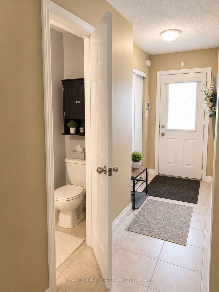 Property Photo:  2920 Headon Forest Drive 35  ON L7M 4H1 