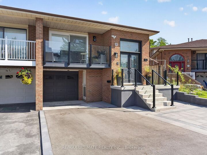 Property Photo:  52 Revlis Crescent  ON M1V 1E9 