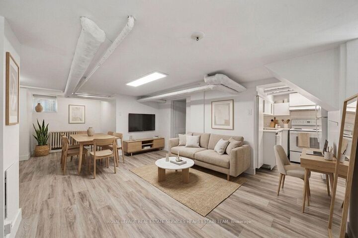 Property Photo:  330 St Clair Avenue E Lower  ON M4T 1P4 