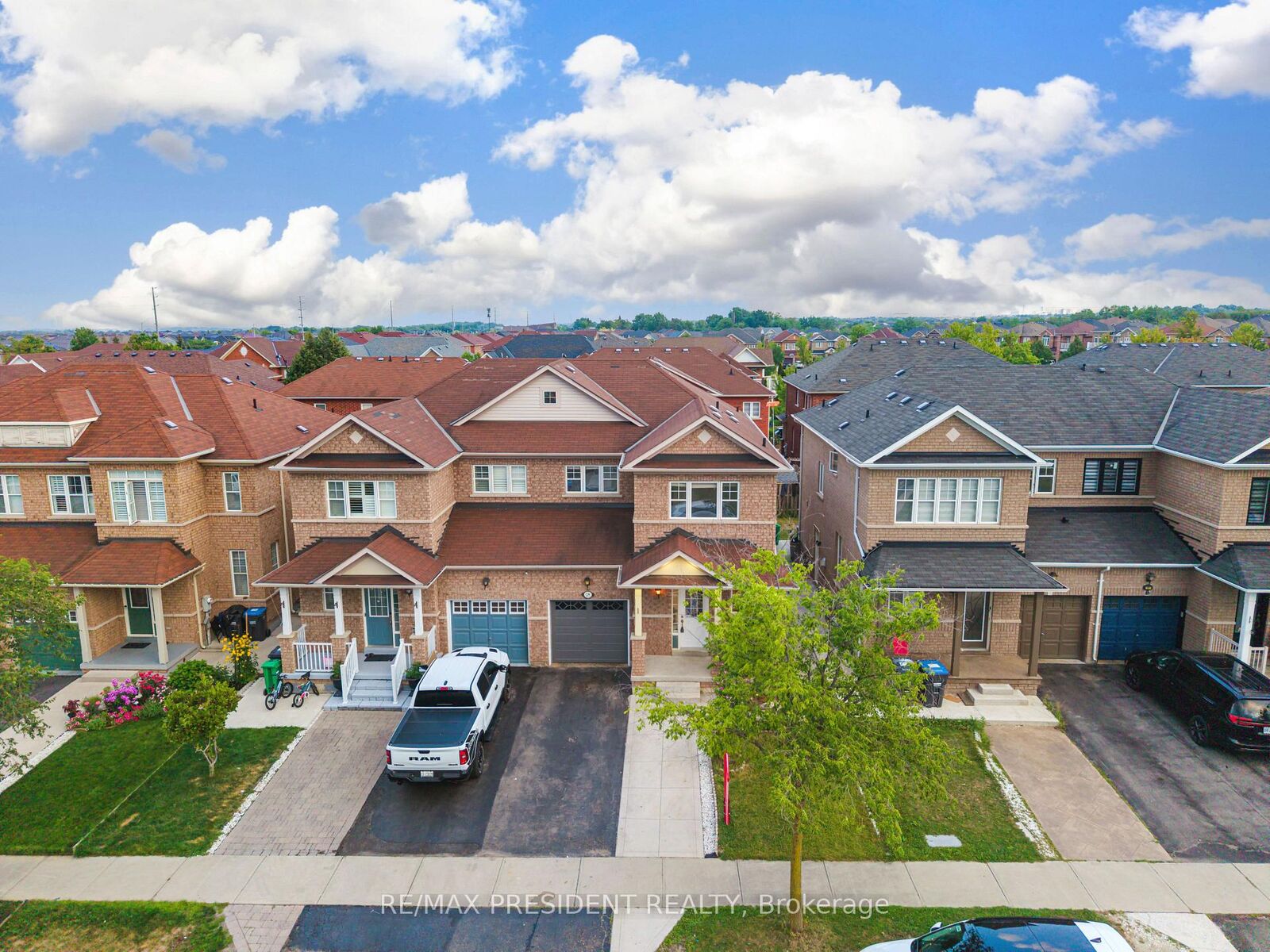 Property Photo: 29 Prudhomme Drive ON L6R 0G9