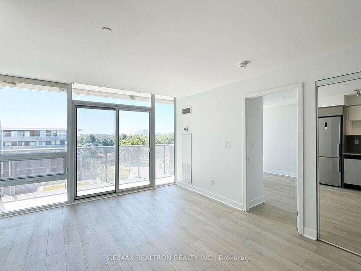 Property Photo: 160 Flemington Road 715 ON M6A 0A9