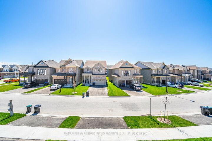 Property Photo: 14 Mac Campbell Way ON L3Z 4M7