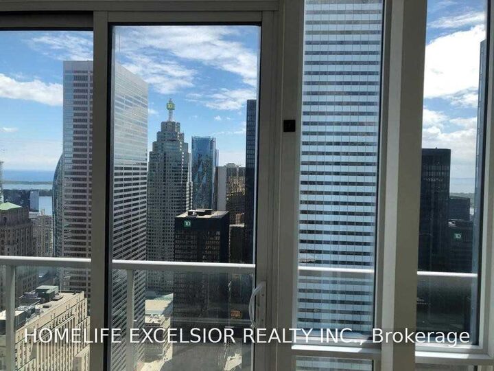 Property Photo: 70 Temperance Street Ph08 ON M5H 4E8