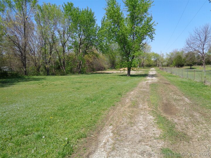 Property Photo:  16825 E 116th Street N  OK 74021 