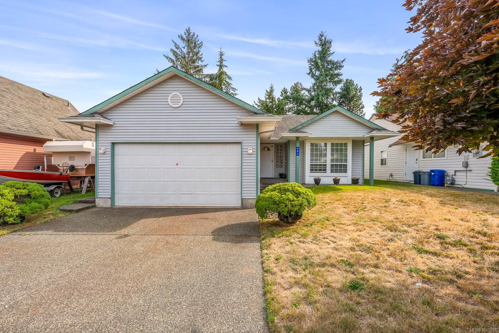 Property Photo: 583 Rebecca Pl BC V9W 8C5