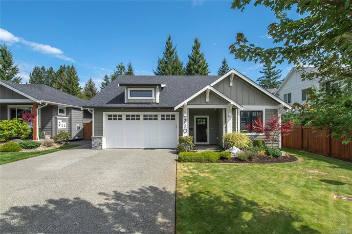 710 Salal St — photo 1