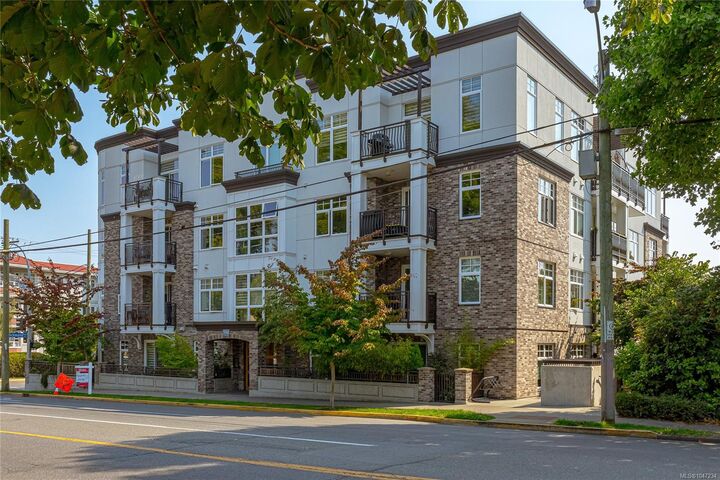 Property Photo: 1765 Oak Bay Ave #105 BC V8S 3Z5