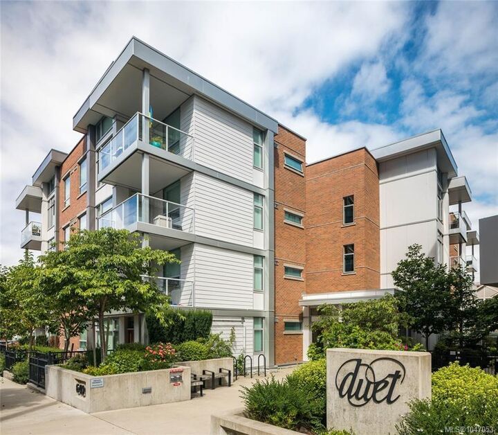 640 Michigan St #303 — photo 1